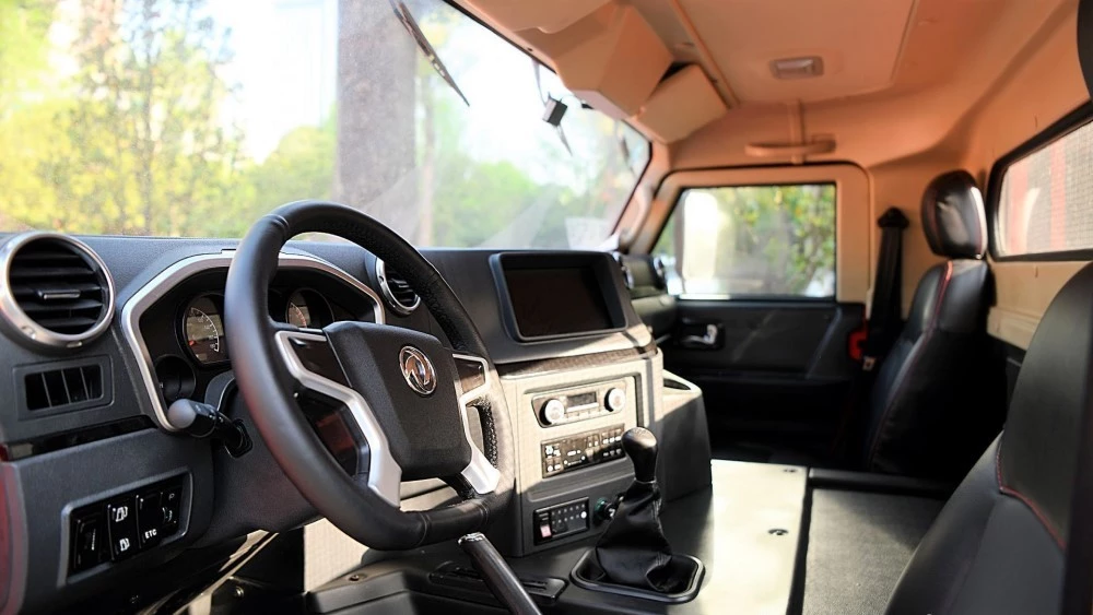 Dongfeng M50 салон