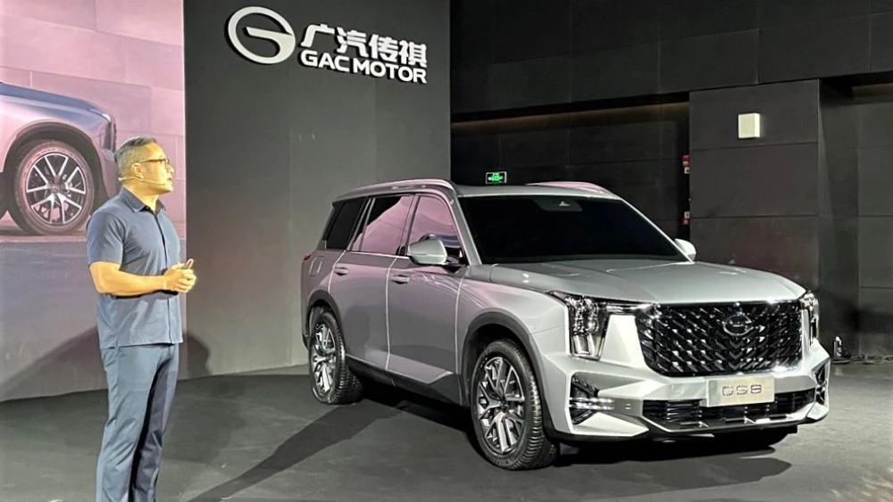 новый GAC GS8