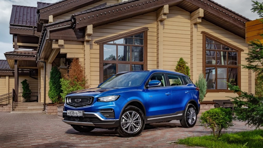 geely atlas pro кроссовер