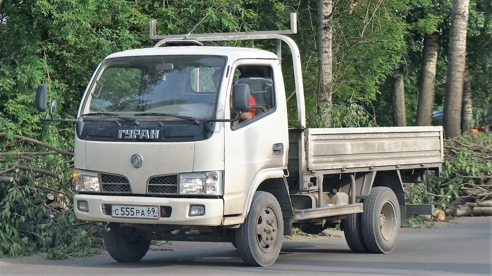 грузовик «Гуран-2318»