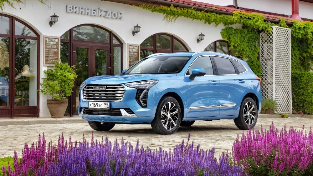 Chery Tiggo 4 стал самым продаваемым «китайцем» июня. Haval Jolion ворвался в топ-5 Haval Jolion