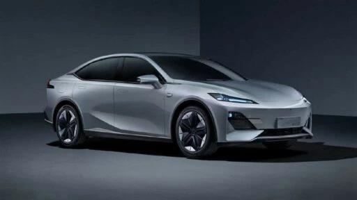 седан changan C385