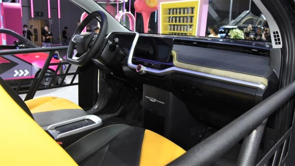 шоу-кар Chery EQ1 монстр-трак