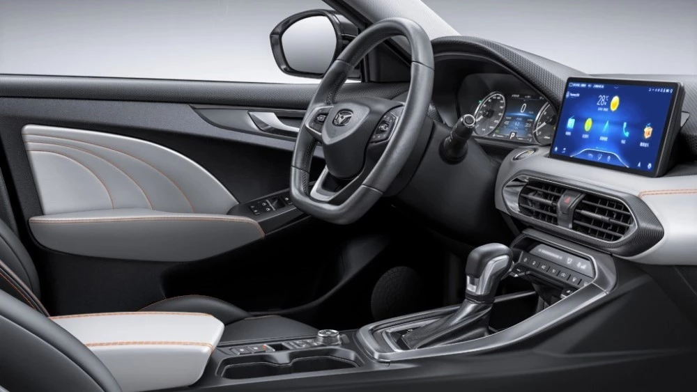 седан Cowin Xuandu салон