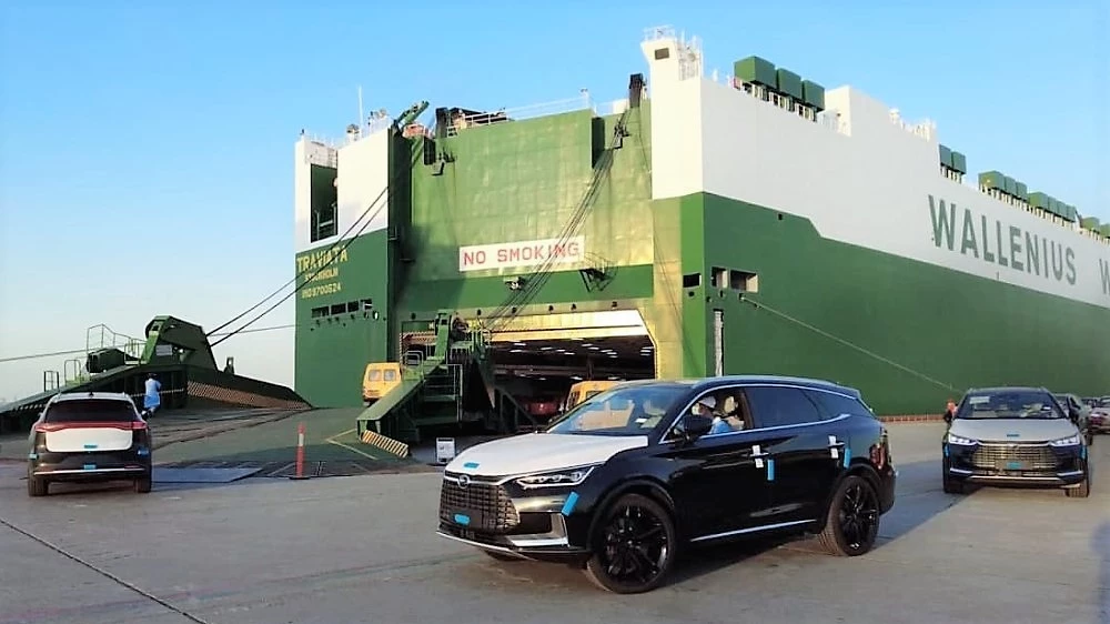 Партия сказала. Китай призвал производителей электрокаров наладить экспорт в РФ китай экспорт электрокаров