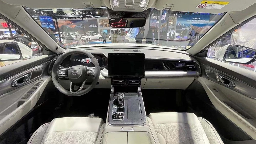 новый GAC GS8 салон