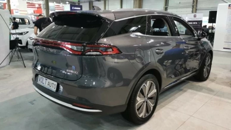 Китайские электромобили BYD Tang в Украине