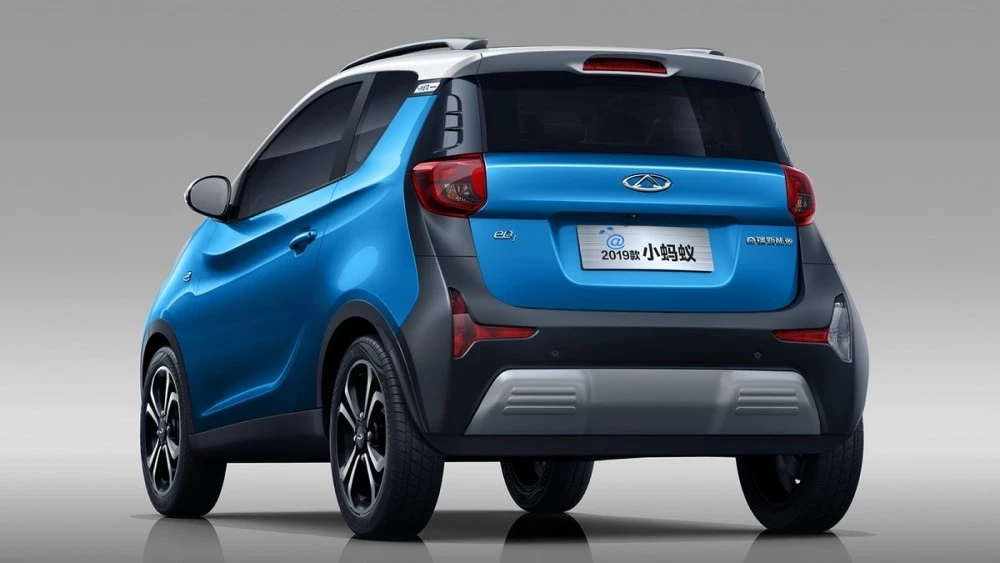 chery ant сзади