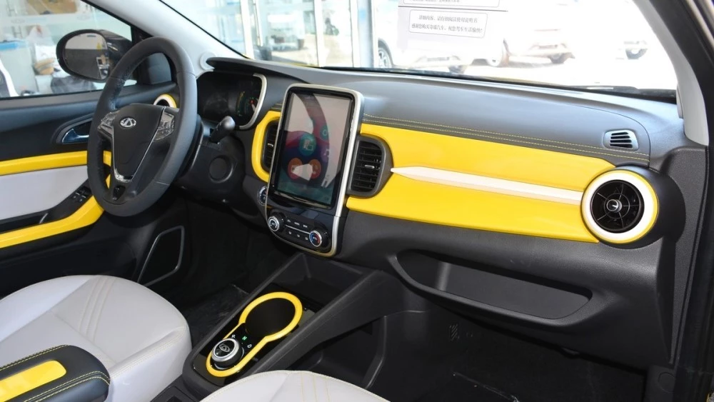 chery ant салон 