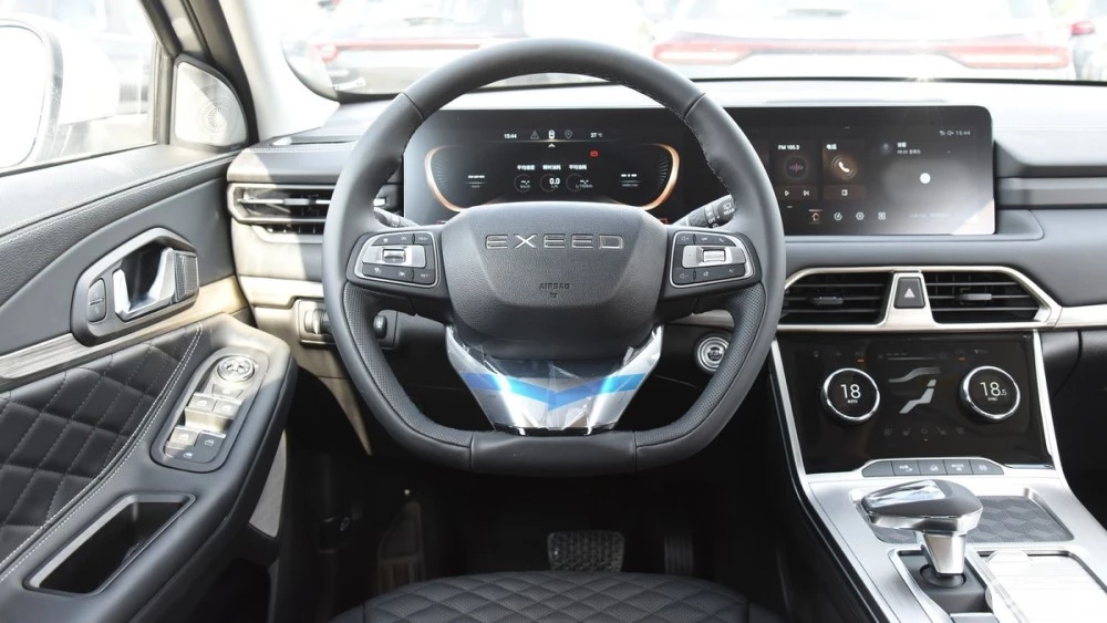 exeed txl салон 