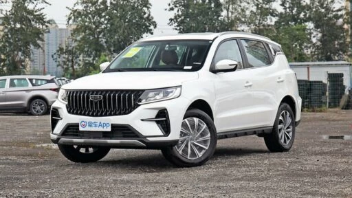 новый Geely Emgrand X7