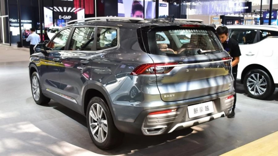 обновленный Geely Haoyue