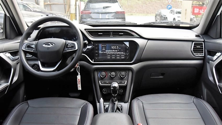 новый chery tiggo 3 салон