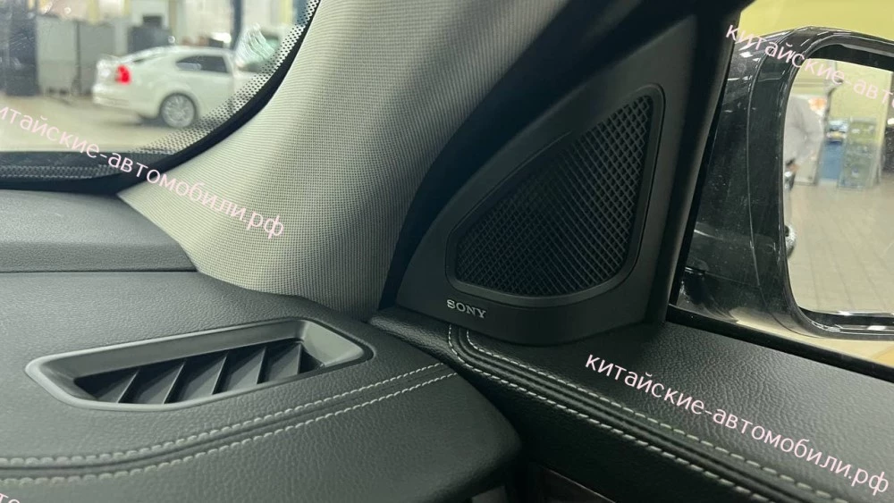 фото Exeed VX салон