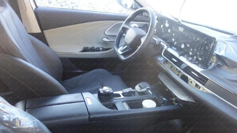 лифтбек Chery салон