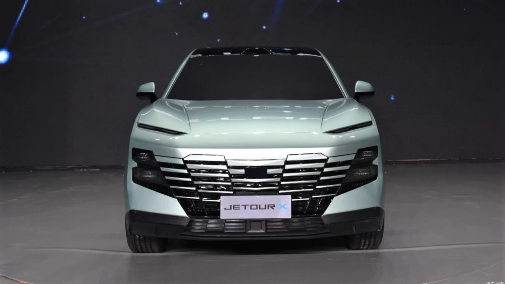 Jetour X-1 спереди