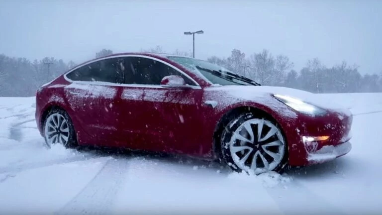 сколько заряда теряют электромобили зимой