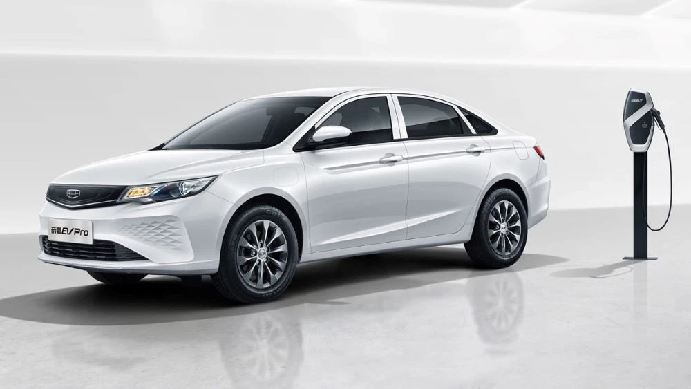 Geely Emgrand EV Pro