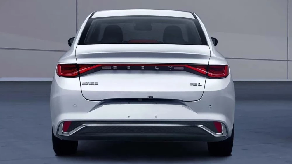 geely emgrand L сзади