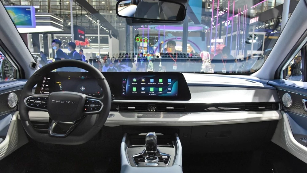 chery omoda 5 салон