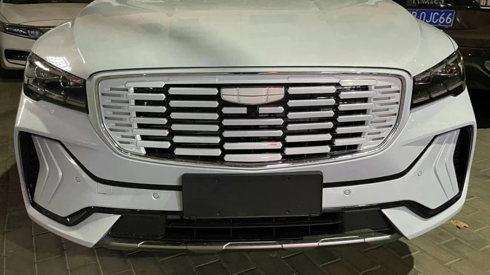 гибридный Geely Monjaro