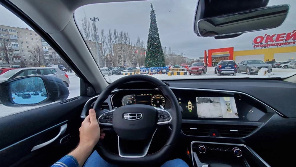 салон geely tugella