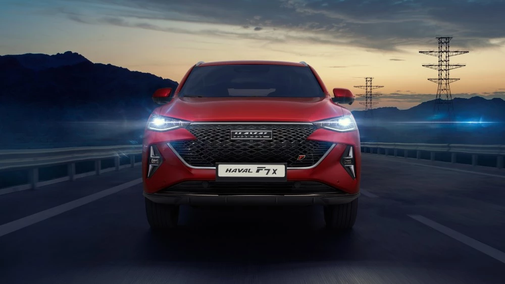 Haval объявил цены рестайлинговых кроссоверов F7 и F7x. Почему они резко подорожали цены и комплектации рестайлинговых Haval F7x