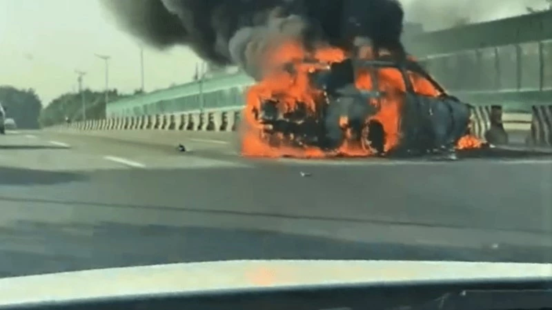 Li One сгорели