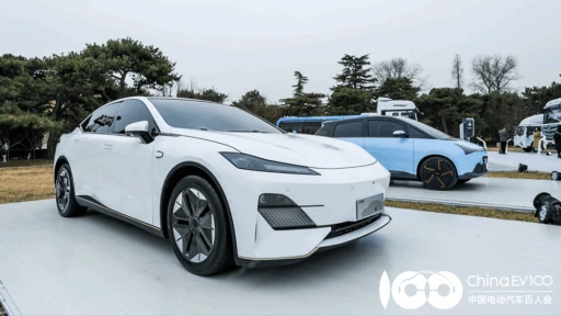 лифтбек Changan C385