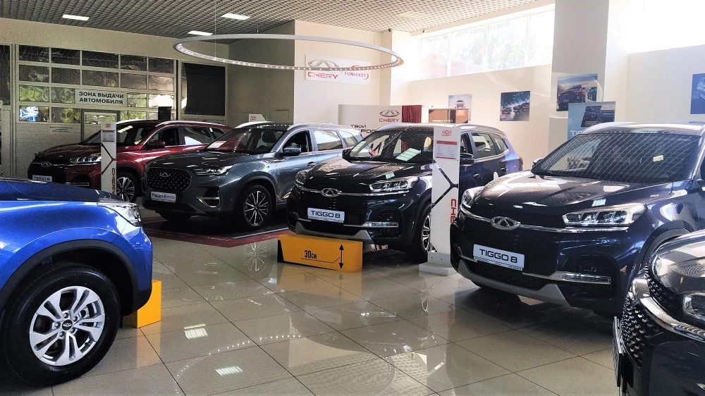 «Мы выставили заградительные цены». Дилеры рассказали о продаже автомобилей в новых условиях Цены на автомобили в России