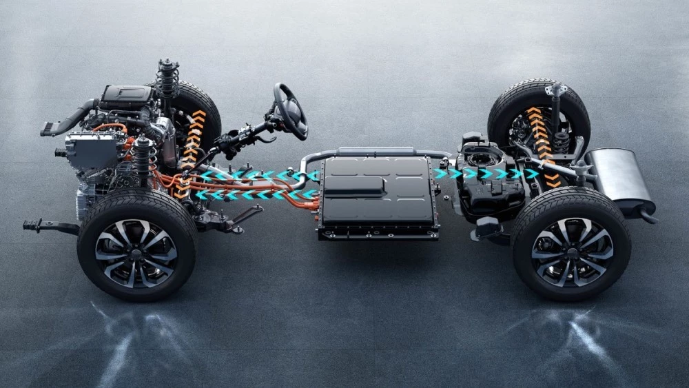 Гибридный Exeed LX вышел в продажу. Он проедет больше 1000 км на одном баке гибридный exeed LX ET-i