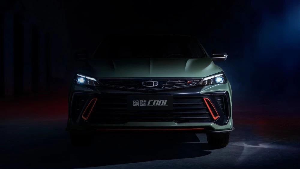 С приставкой «Cool». Geely показал спортивную версию обновленного седана geely binrui cool