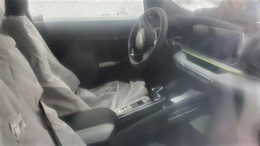 салон нового geely coolray
