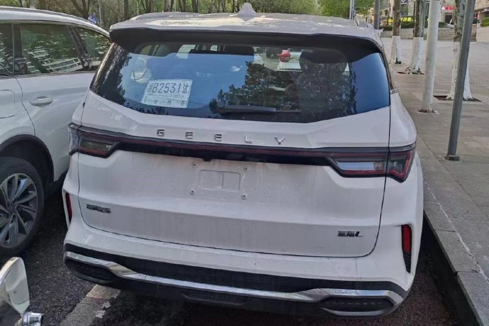 новый geely jiaji