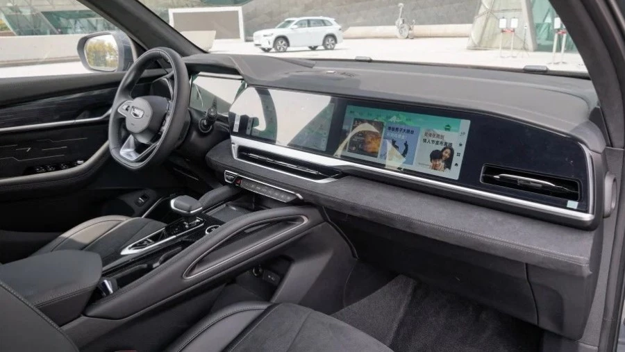 салон Geely Monjaro Thor Hi-X