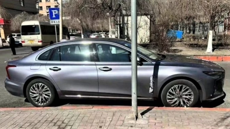 Больше не Mazda. В сети появились «шпионские» фото премиального седана Hongqi hongqi h5