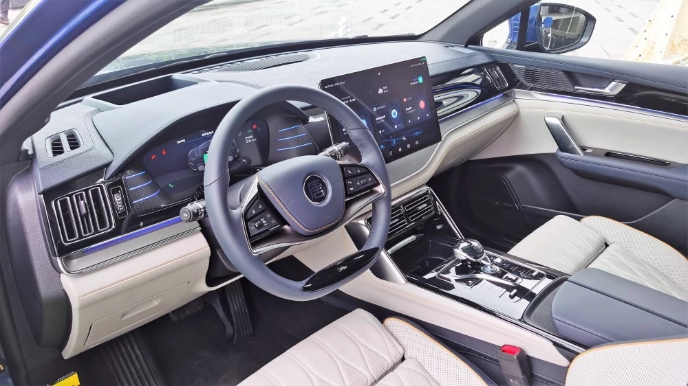 обновленный BYD Tang EV салон