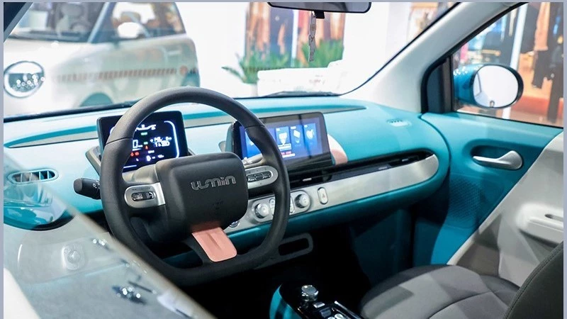 changan lumin corn салон