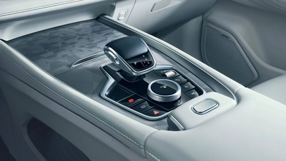 Chery Omoda 5 салон