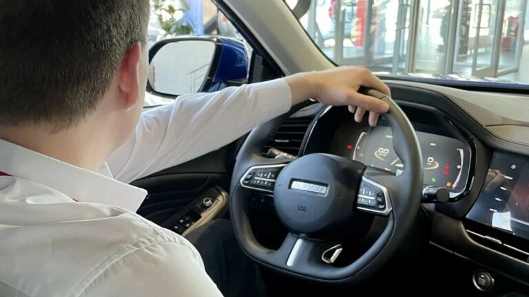 продажи легковых автомобилей в марте