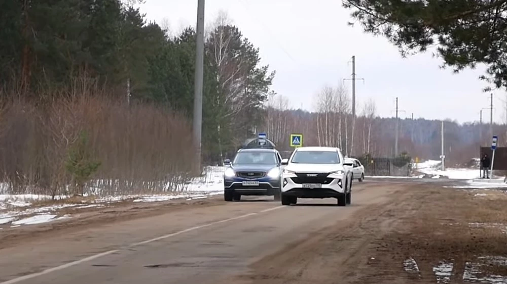 сравнение Chery Tiggo 7 Pro, Haval F7 и Geely Atlas Pro