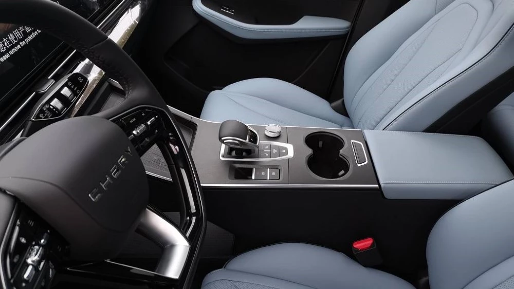 салон chery omoda 5 для россии