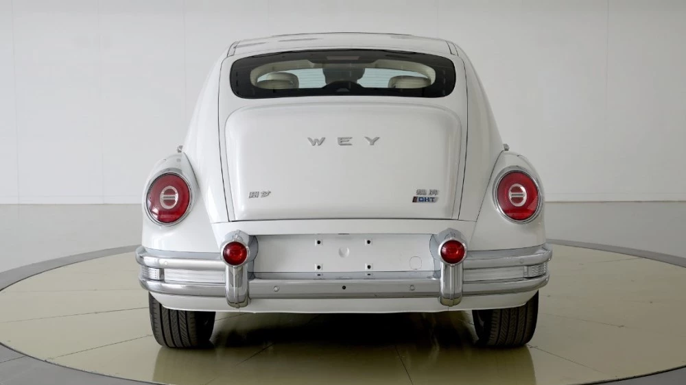 Wey Dream сзади