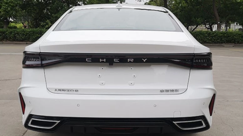 Chery Arrizo 8