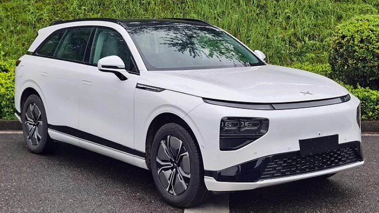 xpeng g9 спереди