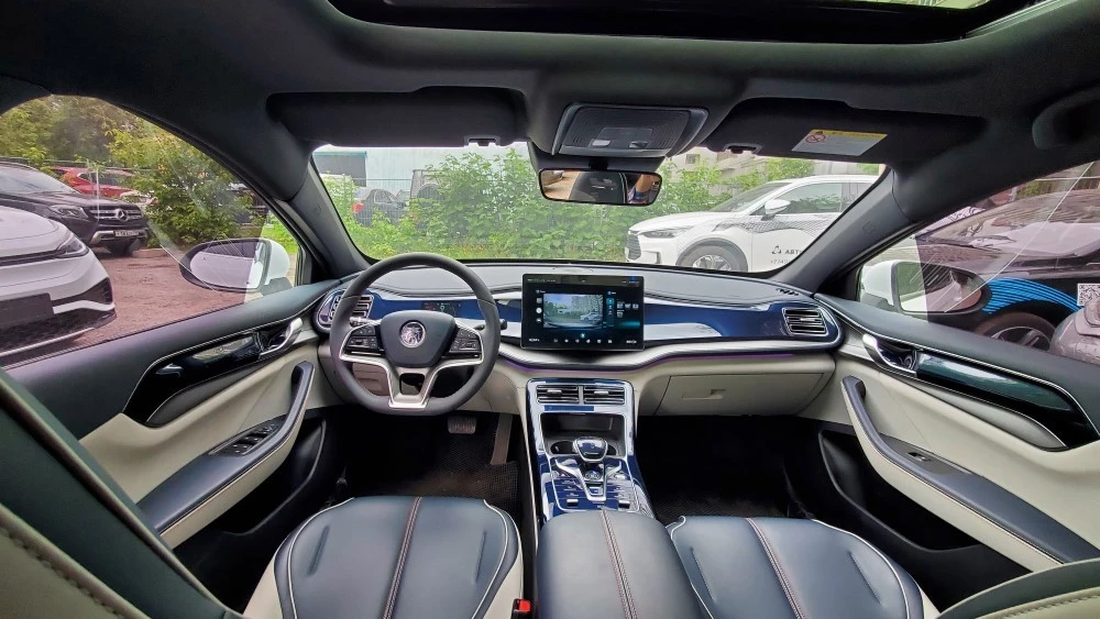 Qin-звезда. Чем удивит россиян один из самых доступных электроседанов BYD