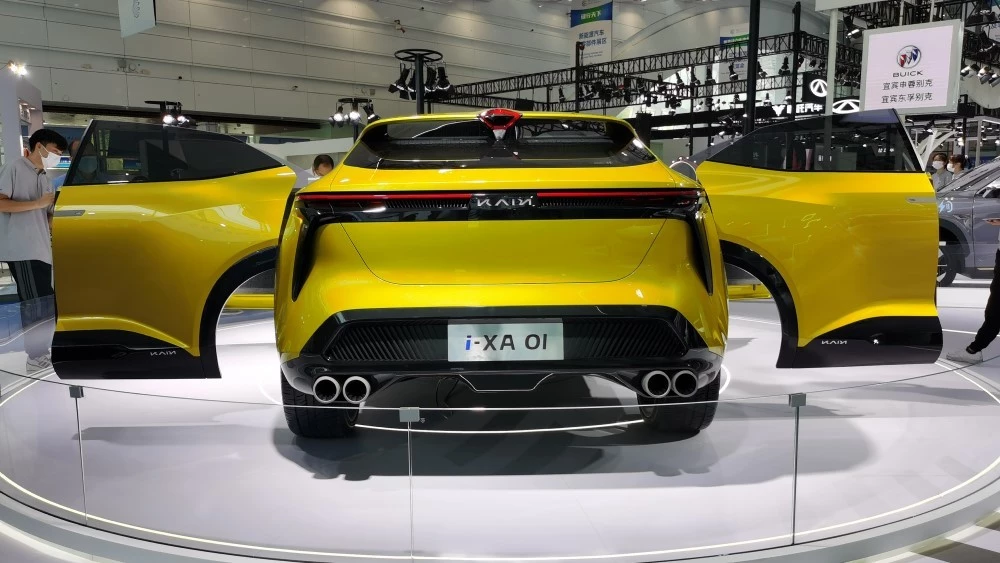 Cowin i-XA 01 сзади