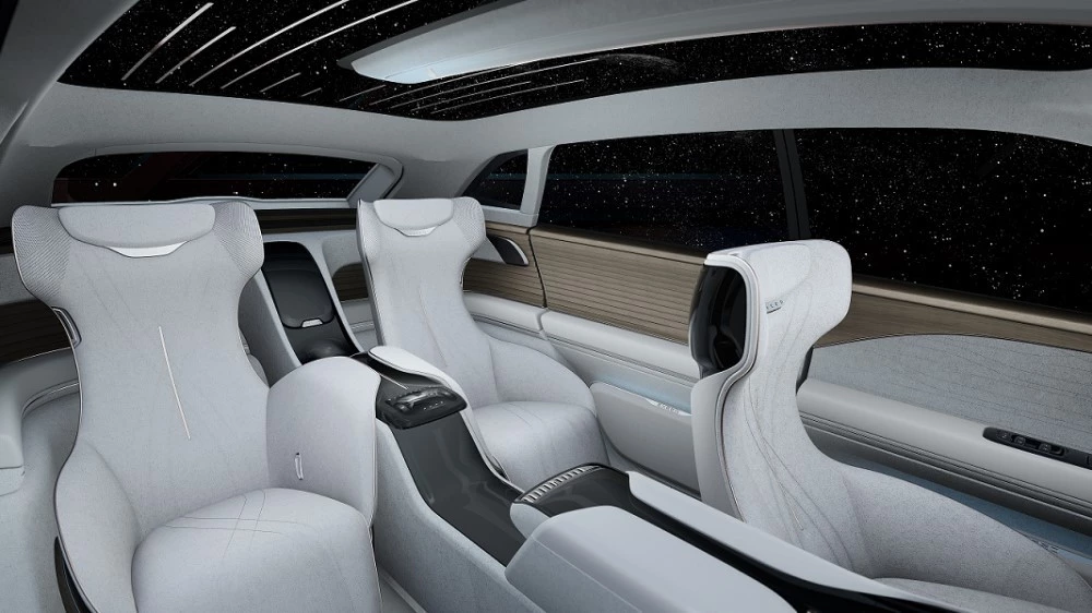 салон Exeed AtlantiX