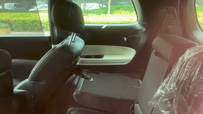 минивэн GAC GN8 (M8) нового поколения салон