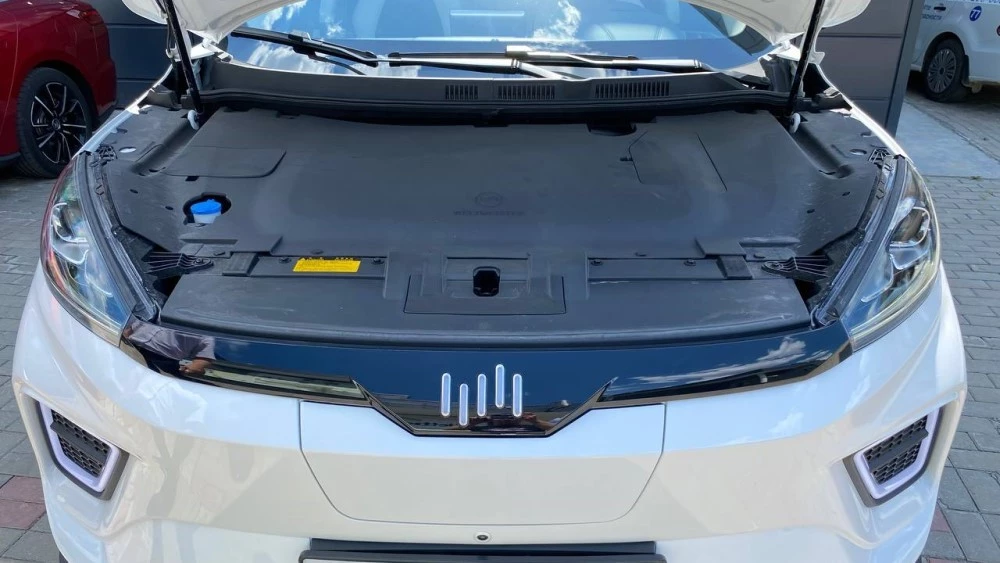 Weltmeister EX5-Z капот